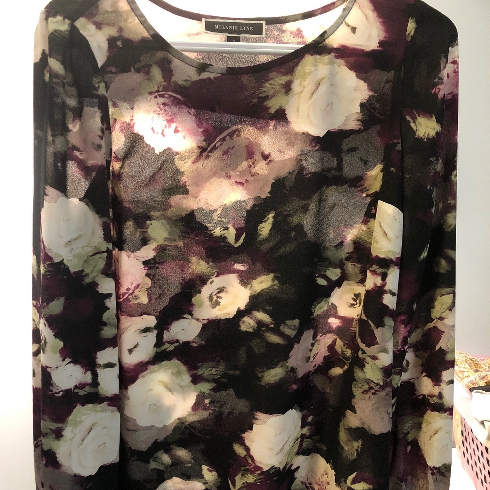 Melanie lyne summer top